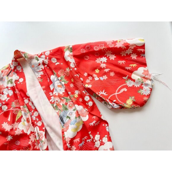 Vintage Made in Japan Red Oriental Japanese Floral Print Kimono, One Size - Picture 9 of 16